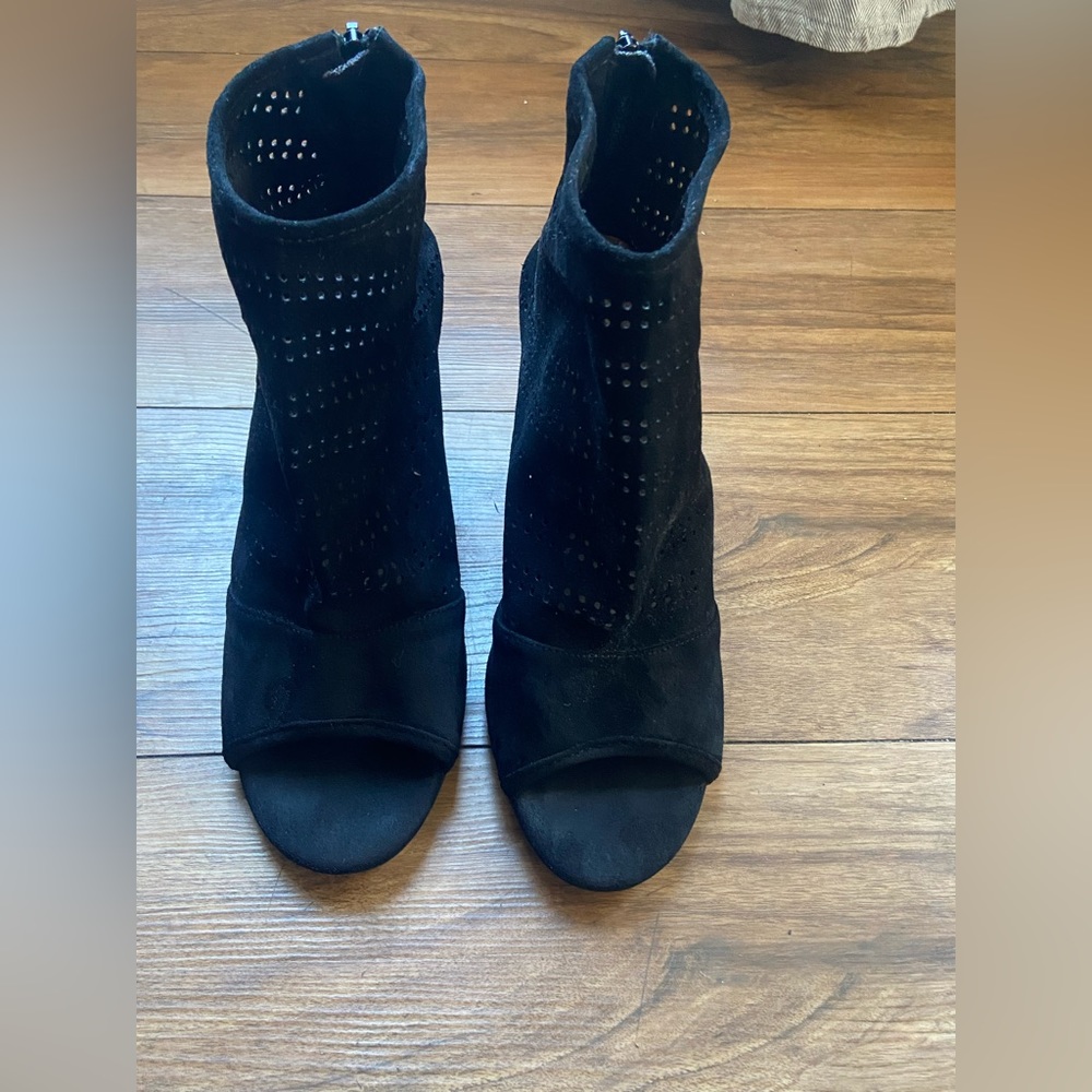 Womens peep toe boot